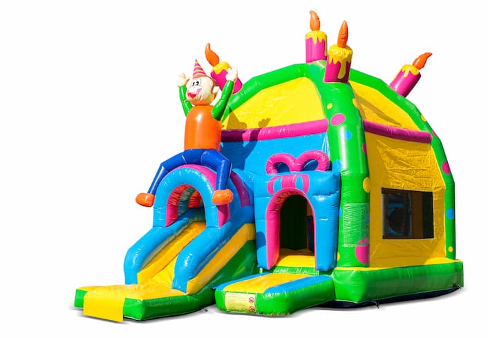 Château Gonflable FBSPORT – 5 En 1 Avec Toboggan, Piscine à Balles, Fléchettes, Panier Et Anneaux, 285 X 254 X 165 Cm